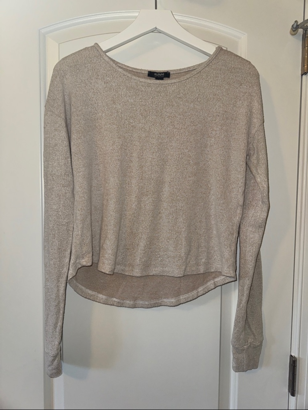 Alfani Neutral Taupe Lightweight Scoop Neck Long-Sleeve Top